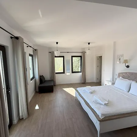 Gala Πανσιόν 4*